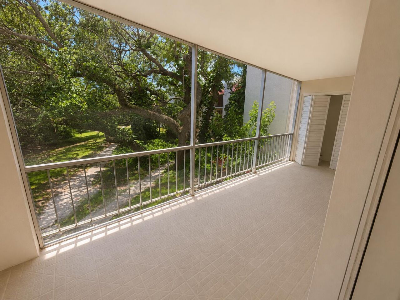610 NW 13th Street, Unit 210, Boca Raton, FL 33486 Photo