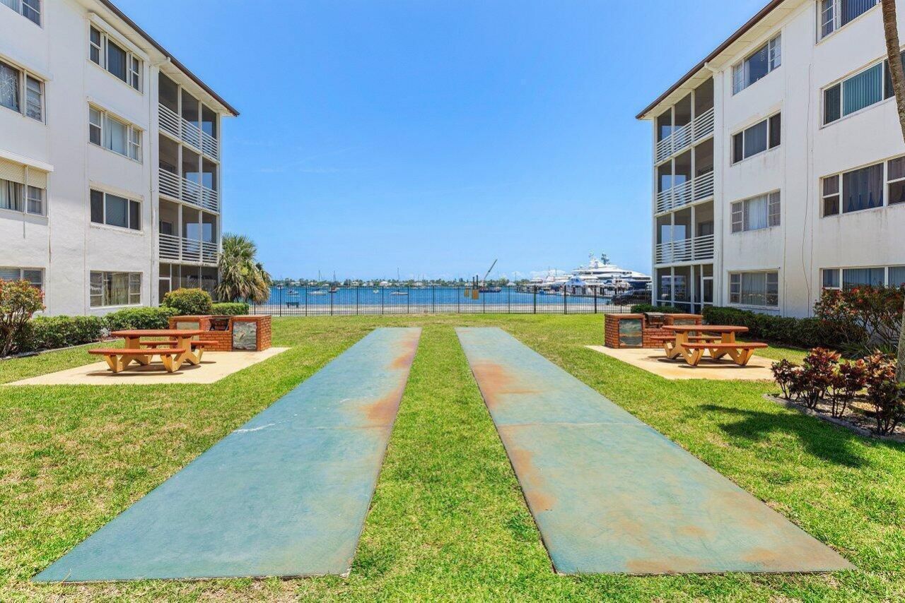 4500 N Flagler Drive, Unit D23, West Palm Beach, FL 33407 Photo