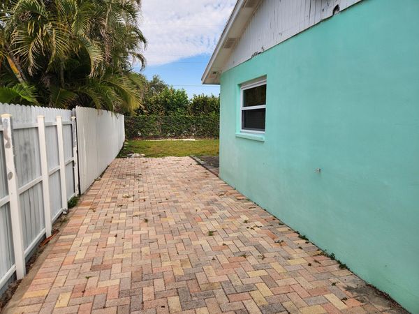 605 S 12th Street, Unit Efficiency, Lantana, FL 33462