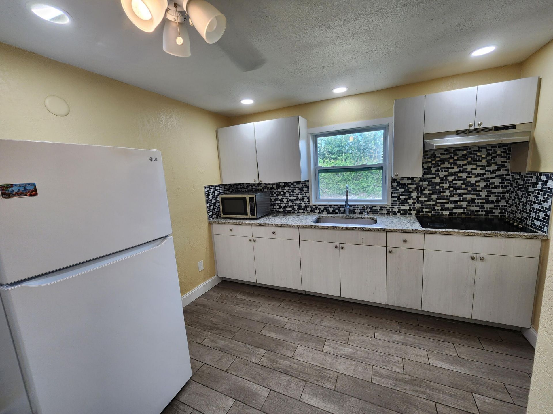 605 S 12th Street, Unit Efficiency, Lantana, FL 33462 Photo