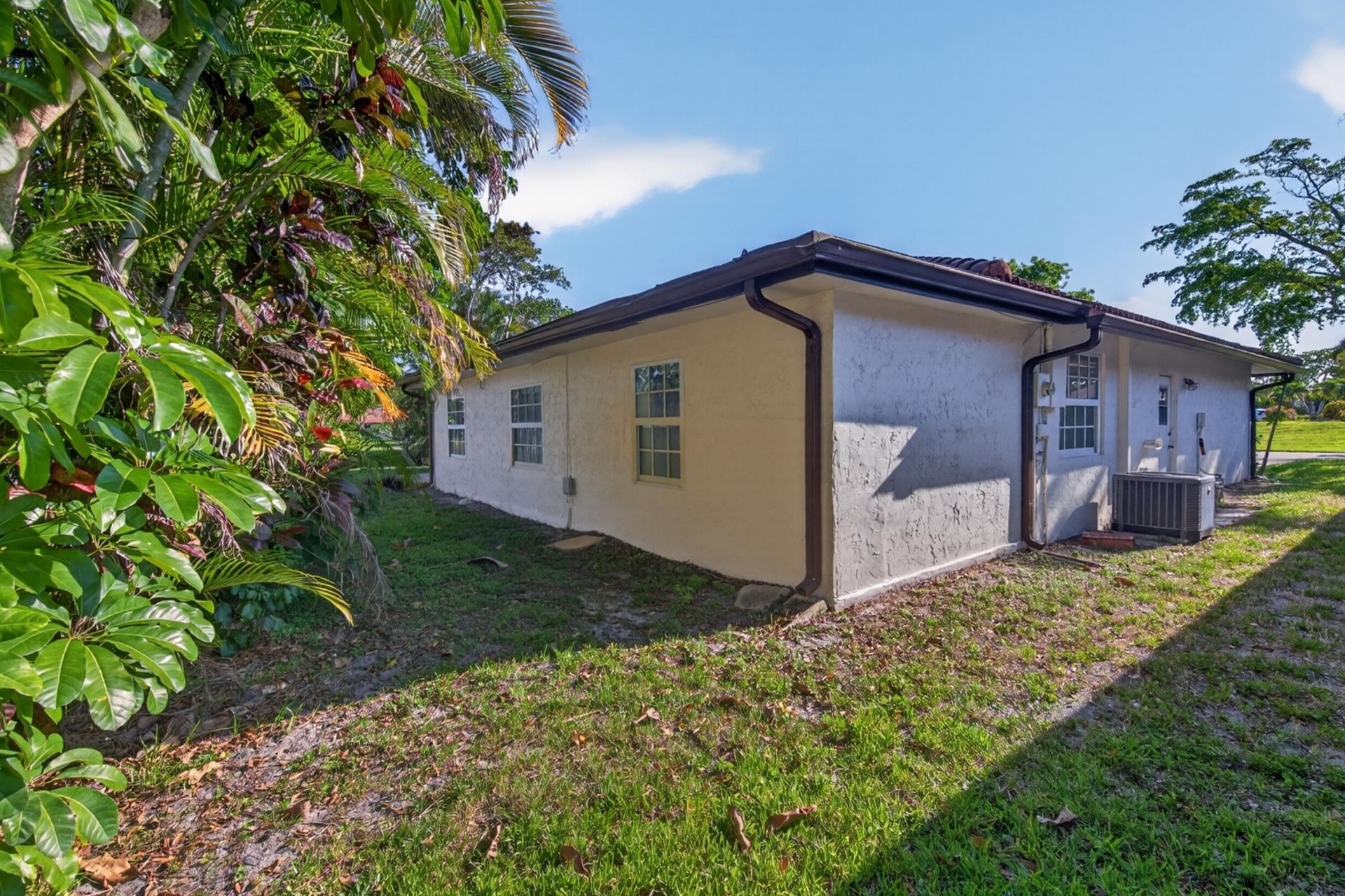 4234 NW 3rd Way, Boca Raton, FL 33431 Photo