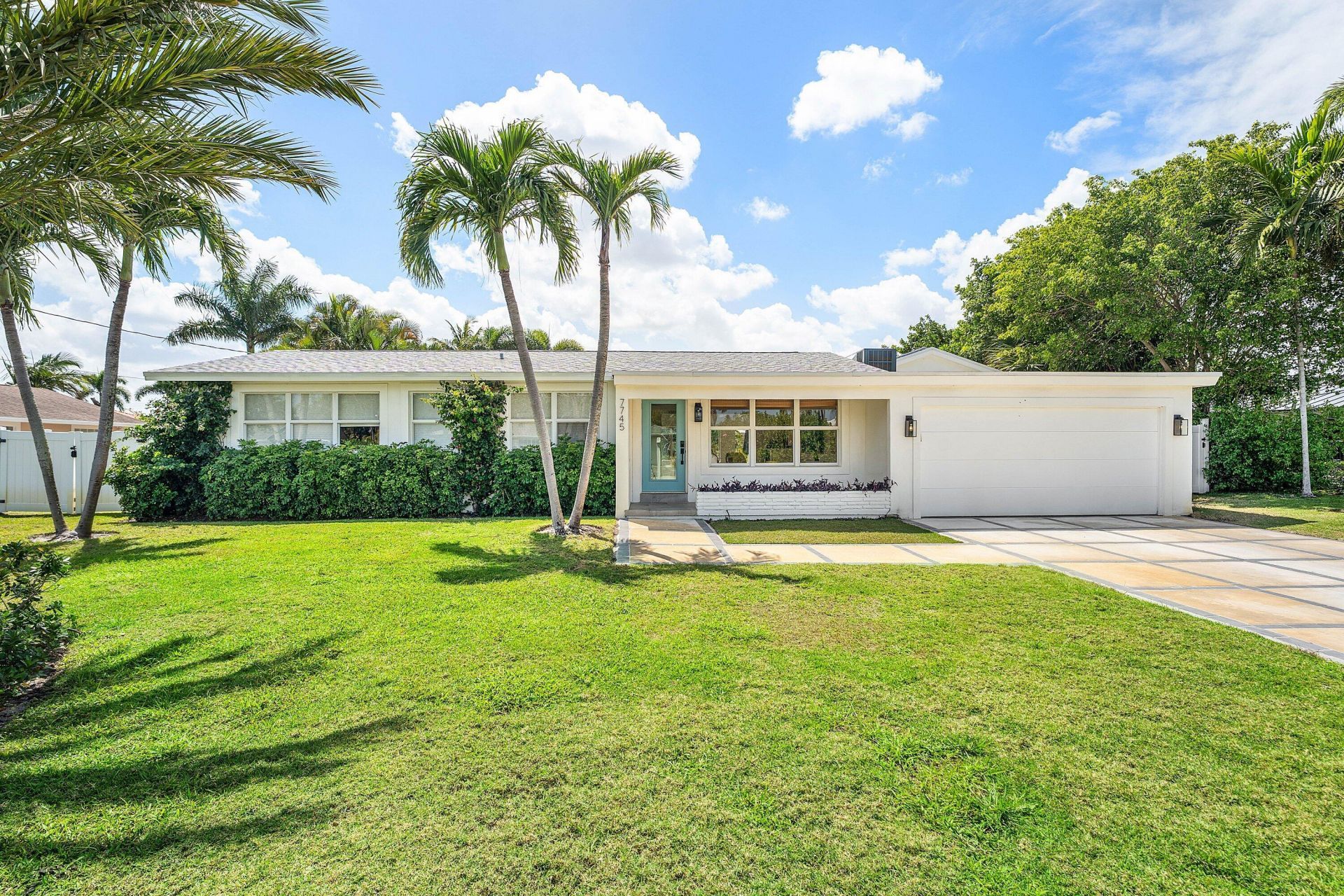7745 W Lake Drive, Lake Clarke Shores, FL 33406 Photo