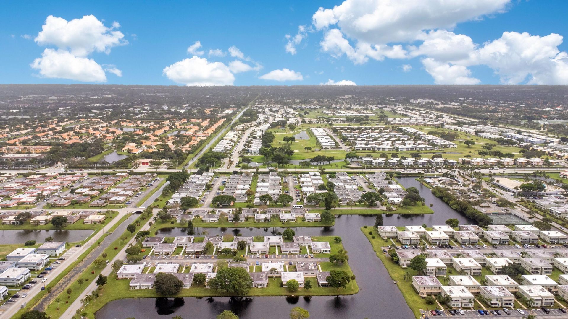 211 Valencia, Delray Beach, FL 33446 Photo