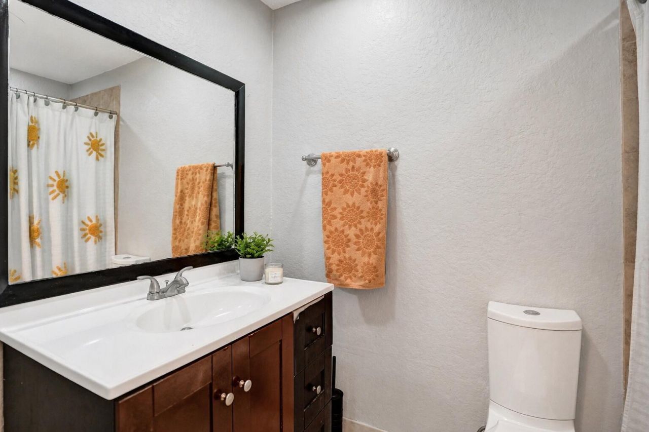 5544 Lakewood Circle S, Unit F, Margate, FL 33063 Photo
