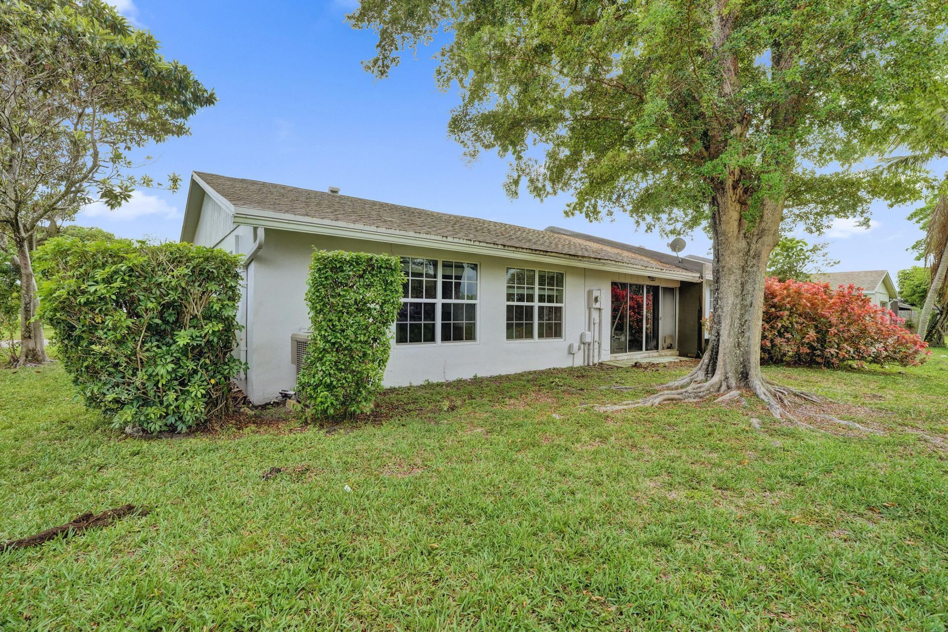 5544 Lakewood Circle S, Unit F, Margate, FL 33063 Photo