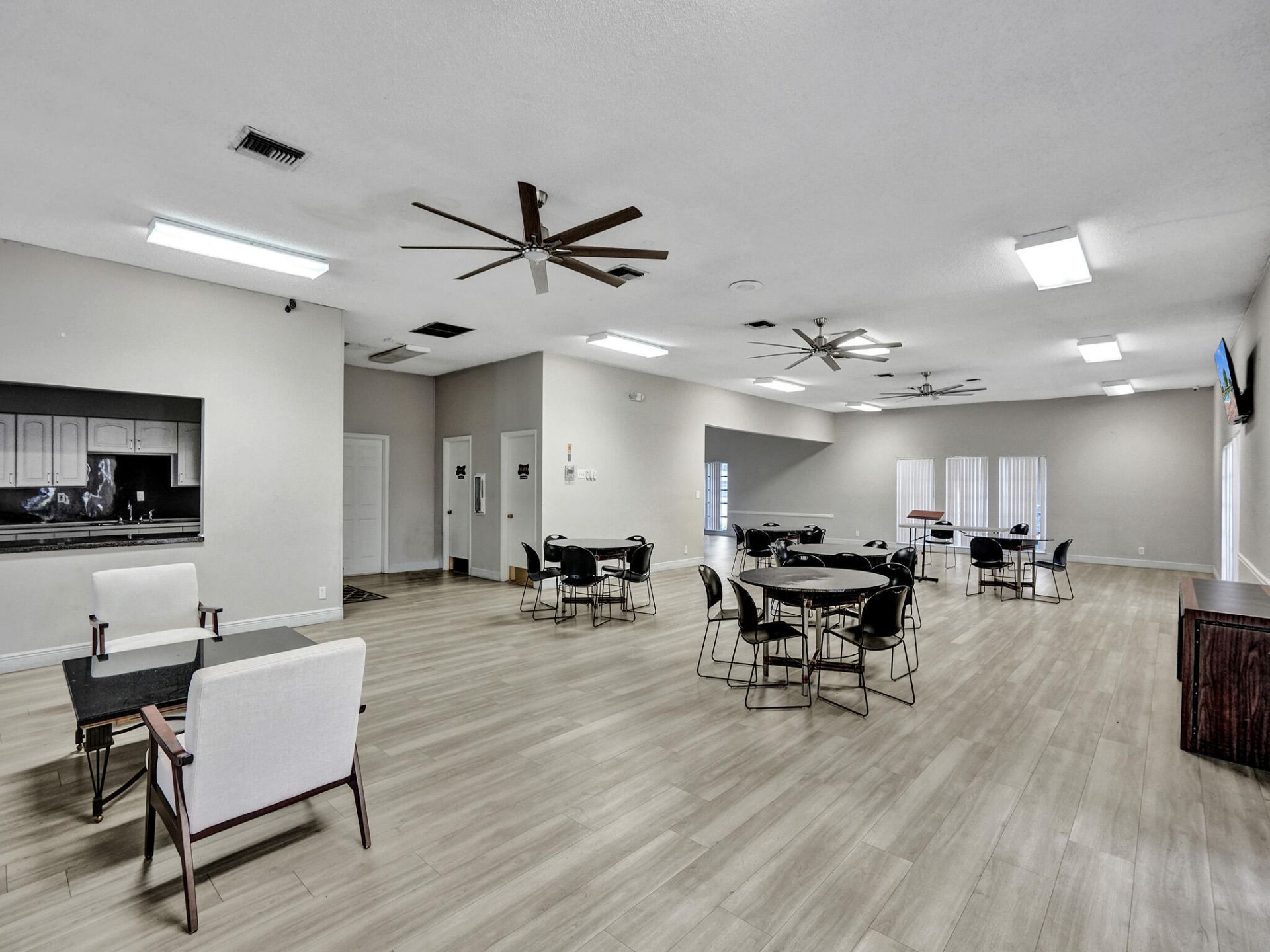 5544 Lakewood Circle S, Unit F, Margate, FL 33063 Photo