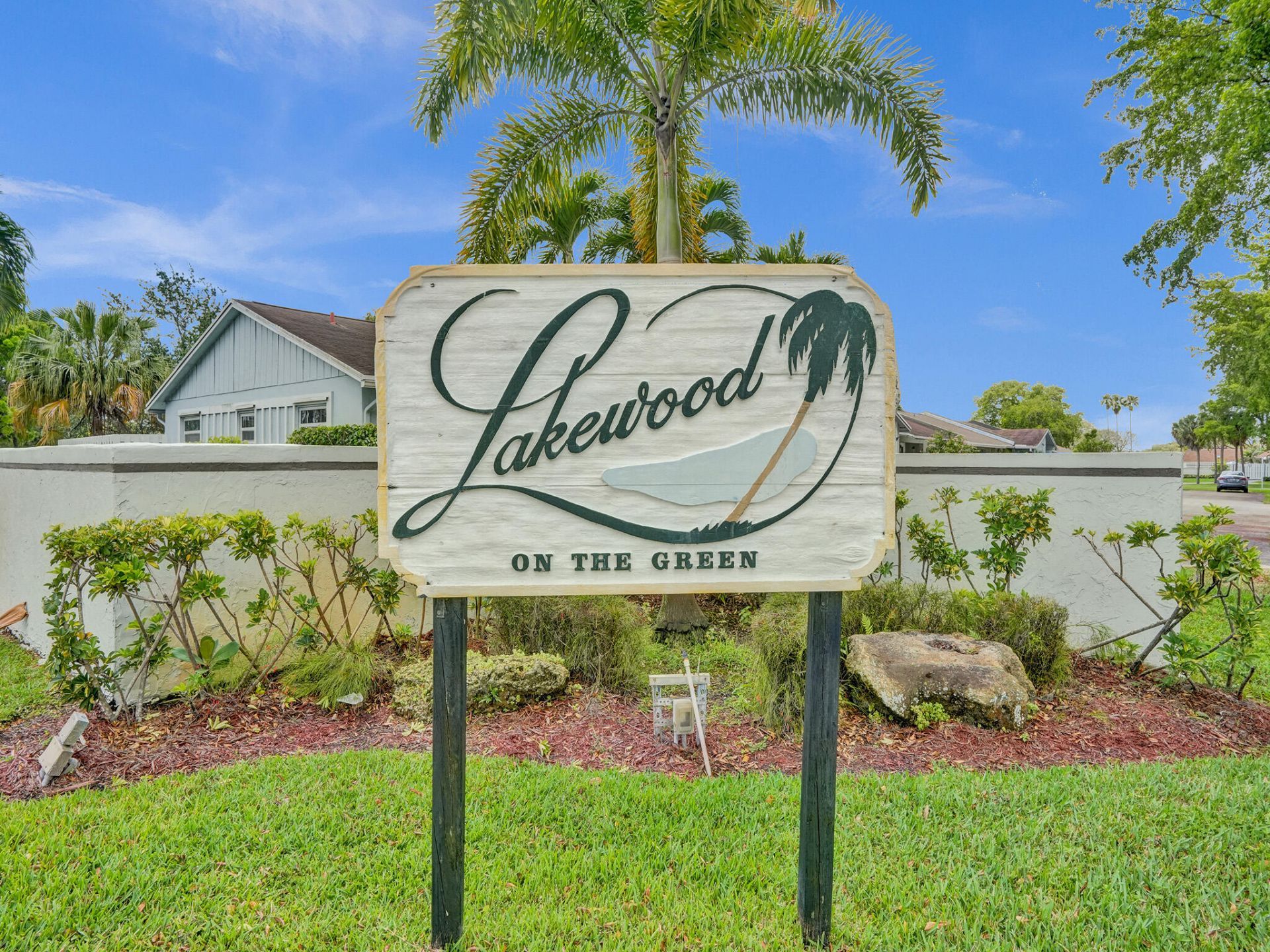 5544 Lakewood Circle S, Unit F, Margate, FL 33063 Photo