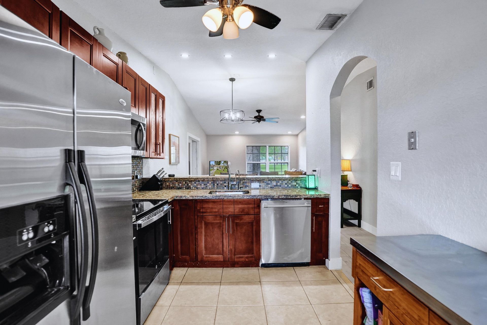 5544 Lakewood Circle S, Unit F, Margate, FL 33063 Photo