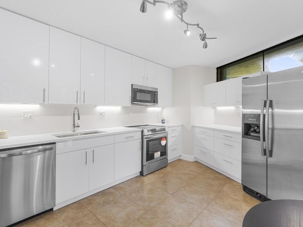 22958 Oxford Place, Unit D, Boca Raton, FL 33433