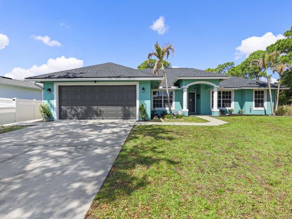 3674 SW Margela Street, Port St. Lucie, FL 34953