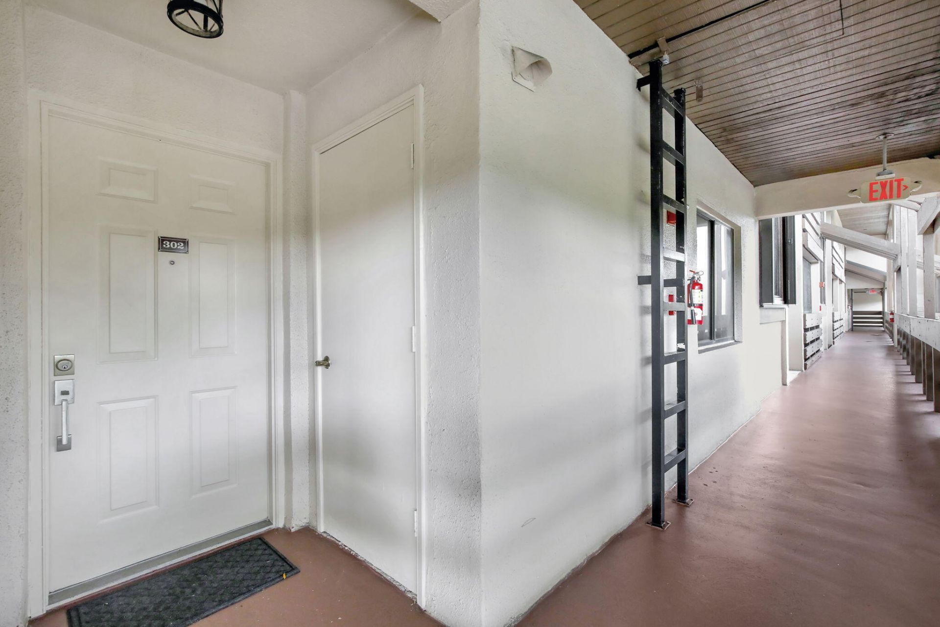 141 SW 96th Terrace, Unit 302, Plantation, FL 33324 Photo