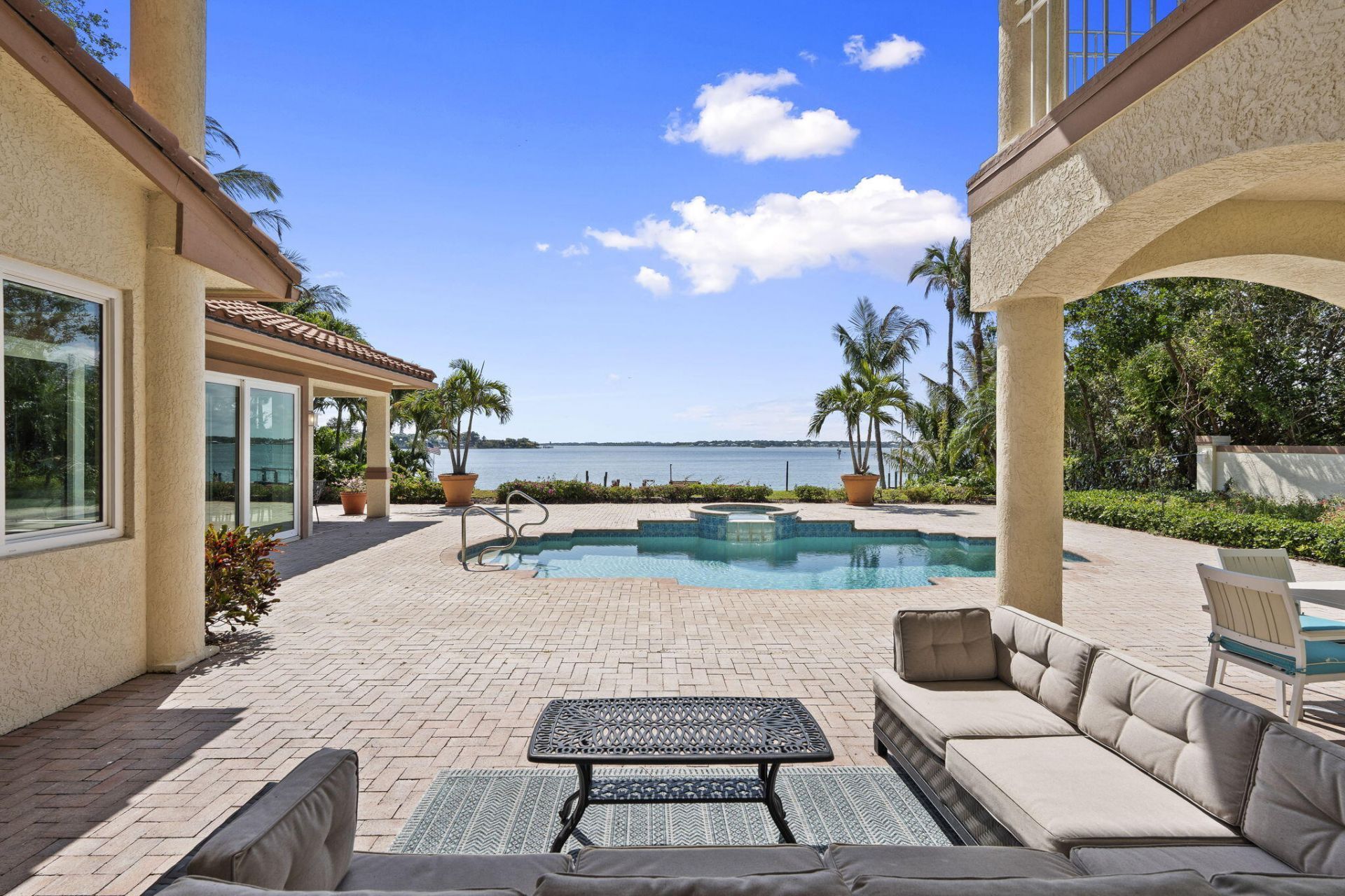 3984 SE Old St Lucie Boulevard, Stuart, FL 34996 Photo