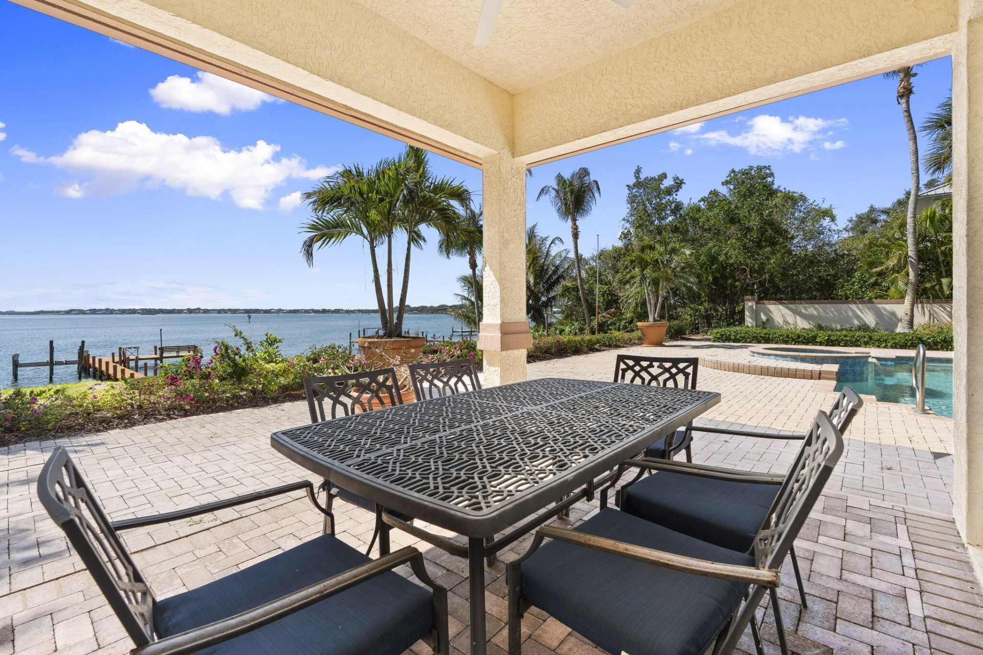 3984 SE Old St Lucie Boulevard, Stuart, FL 34996 Photo
