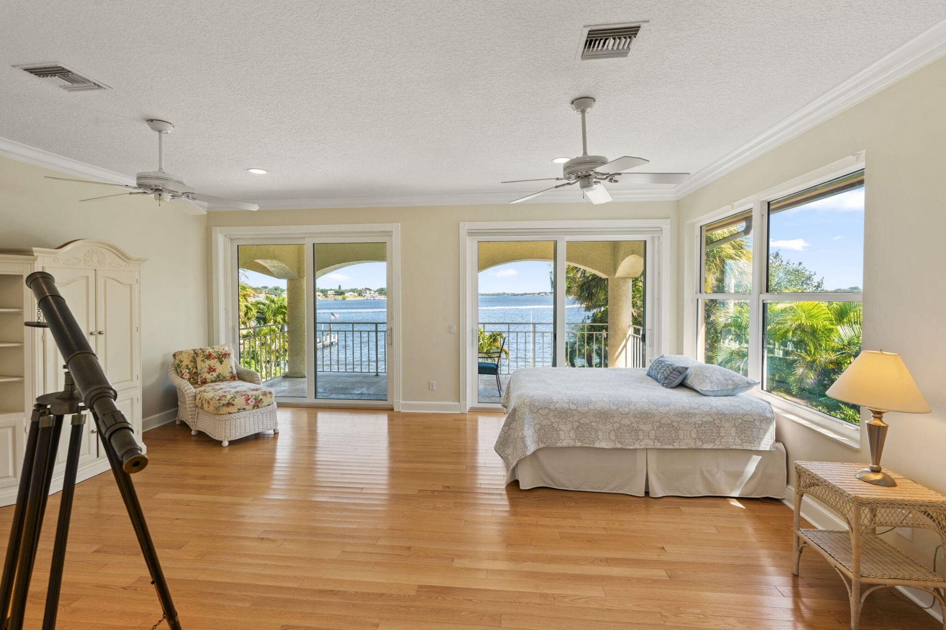 3984 SE Old St Lucie Boulevard, Stuart, FL 34996 Photo
