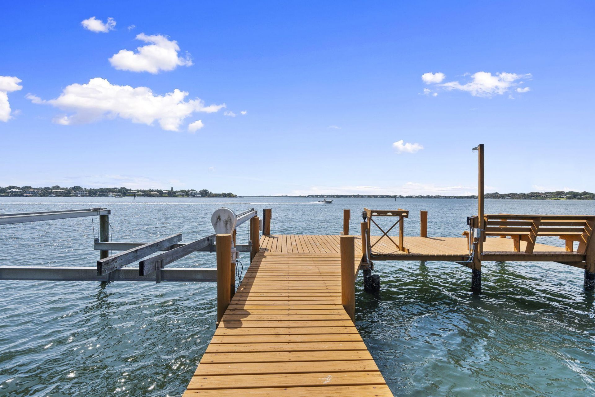 3984 SE Old St Lucie Boulevard, Stuart, FL 34996 Photo