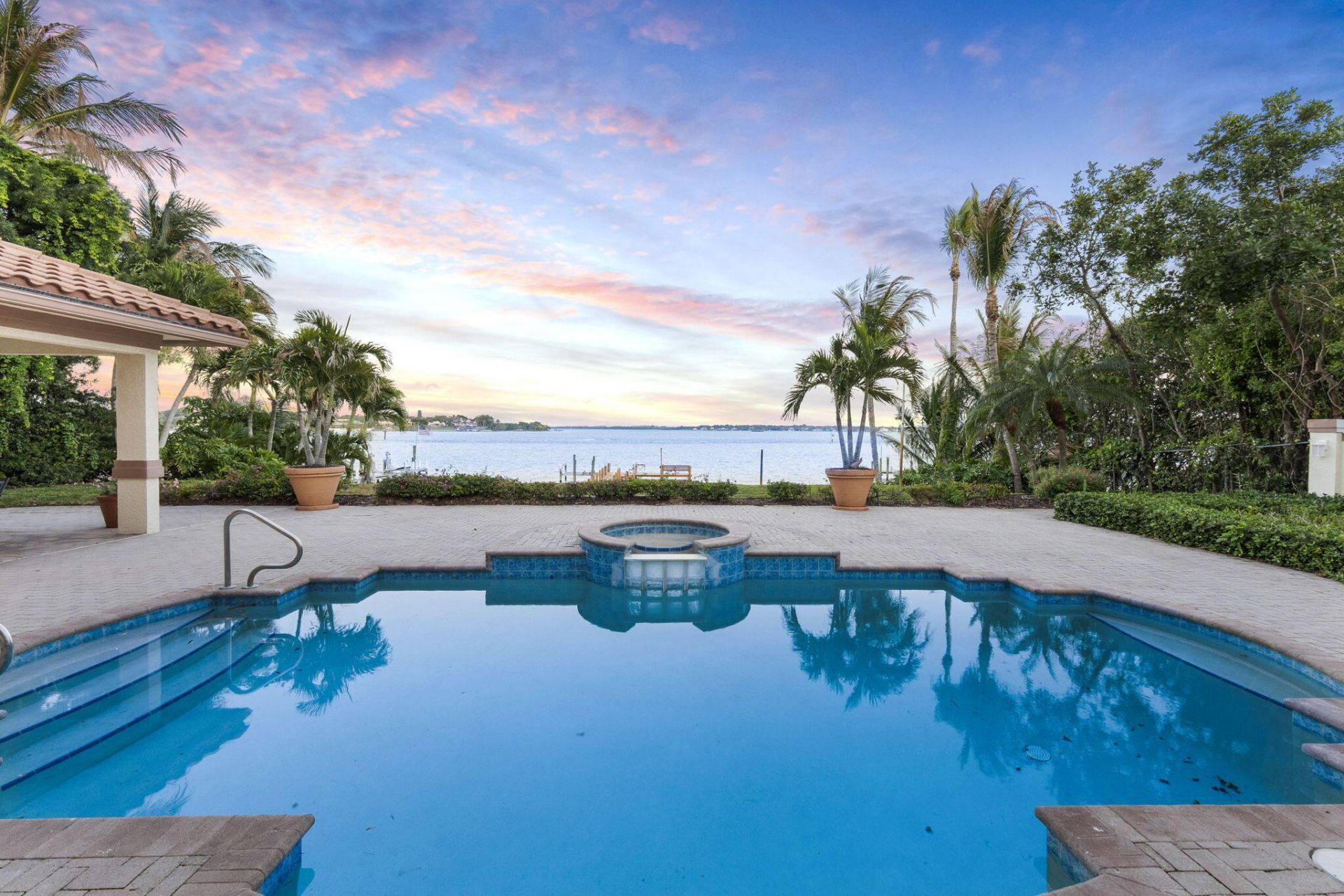 3984 SE Old St Lucie Boulevard, Stuart, FL 34996 Photo