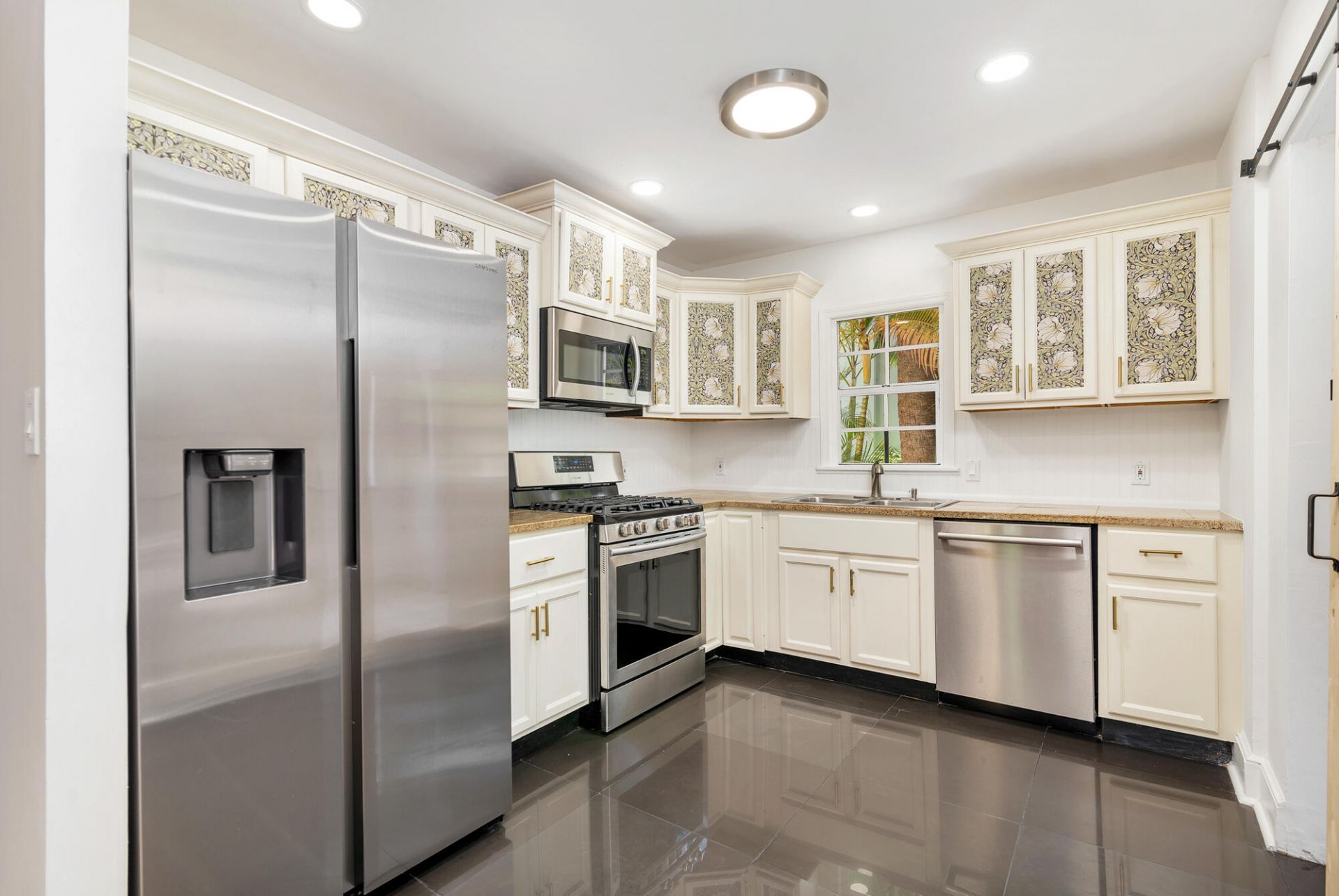 525 35th Street, West Palm Beach, FL 33407 Photo