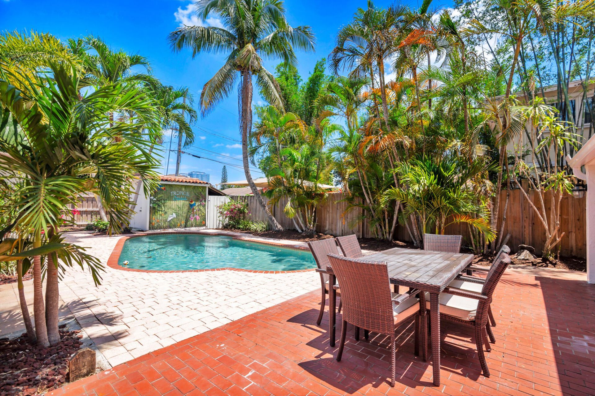 525 35th Street, West Palm Beach, FL 33407 Photo