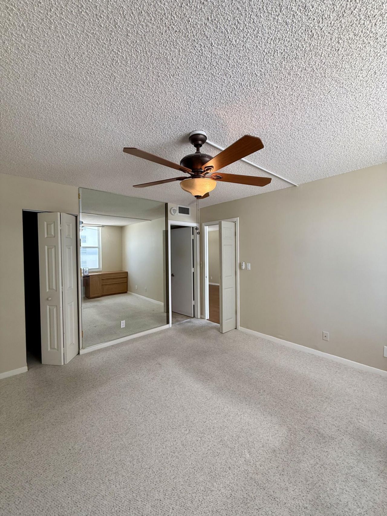 101 Briny Avenue, Unit 906, Pompano Beach, FL 33062 Photo
