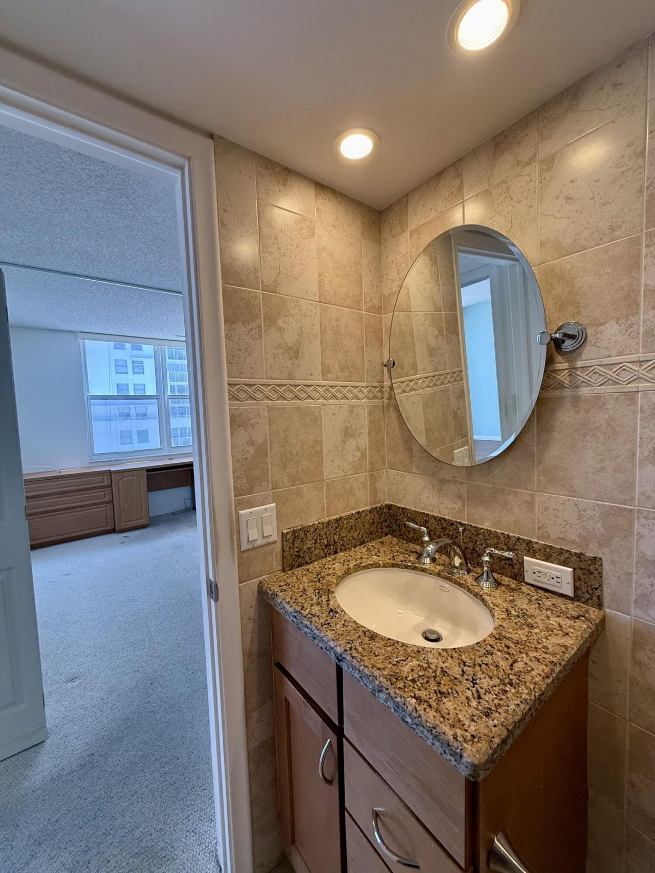 101 Briny Avenue, Unit 906, Pompano Beach, FL 33062 Photo