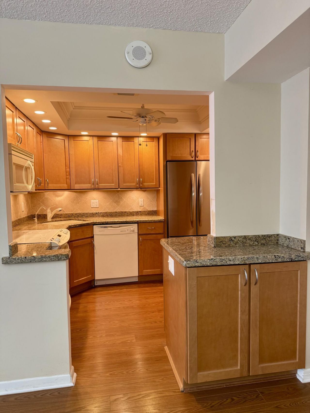 101 Briny Avenue, Unit 906, Pompano Beach, FL 33062 Photo