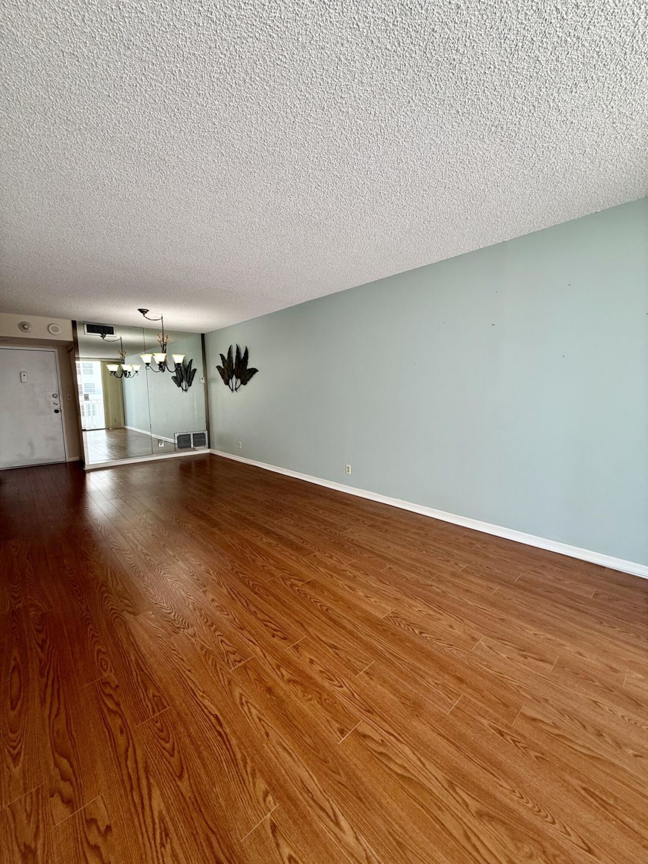 101 Briny Avenue, Unit 906, Pompano Beach, FL 33062 Photo