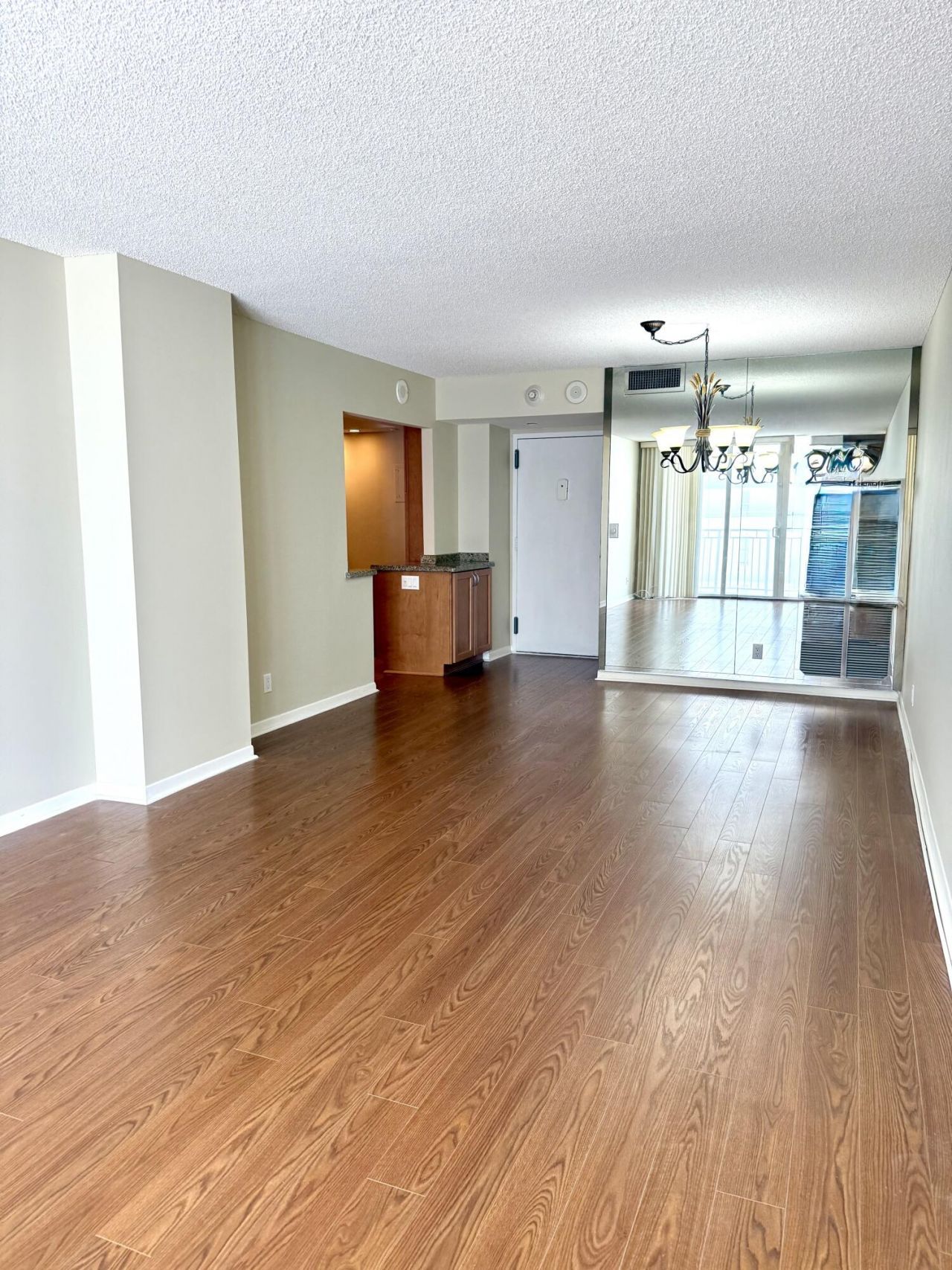 101 Briny Avenue, Unit 906, Pompano Beach, FL 33062 Photo