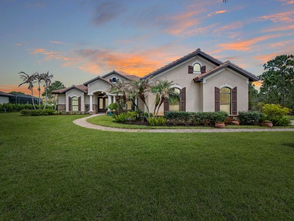 774 SW Winston Avenue, Palm City, FL 34990