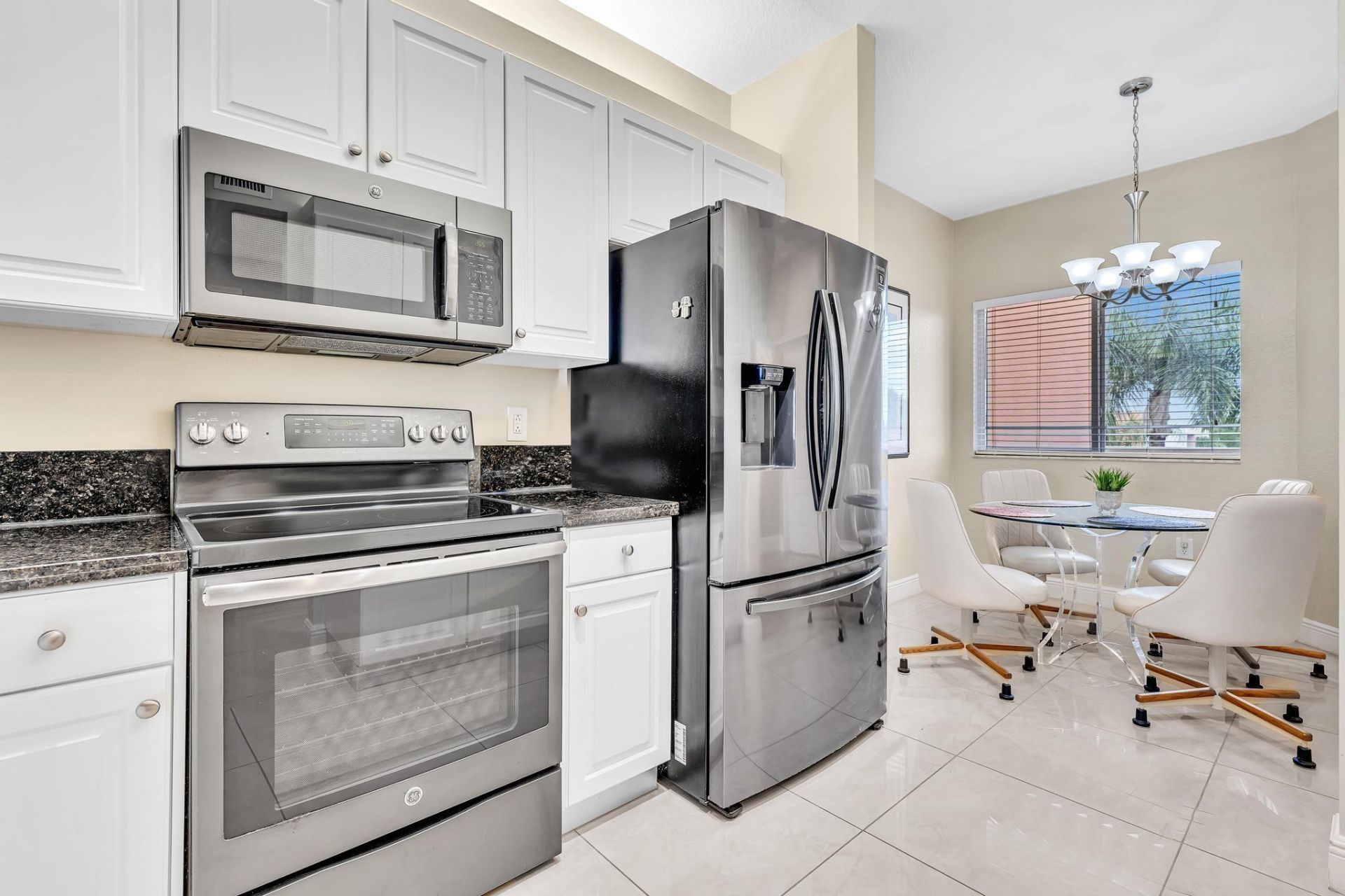 7735 Yardley Drive, Unit 406, Tamarac, FL 33321 Photo
