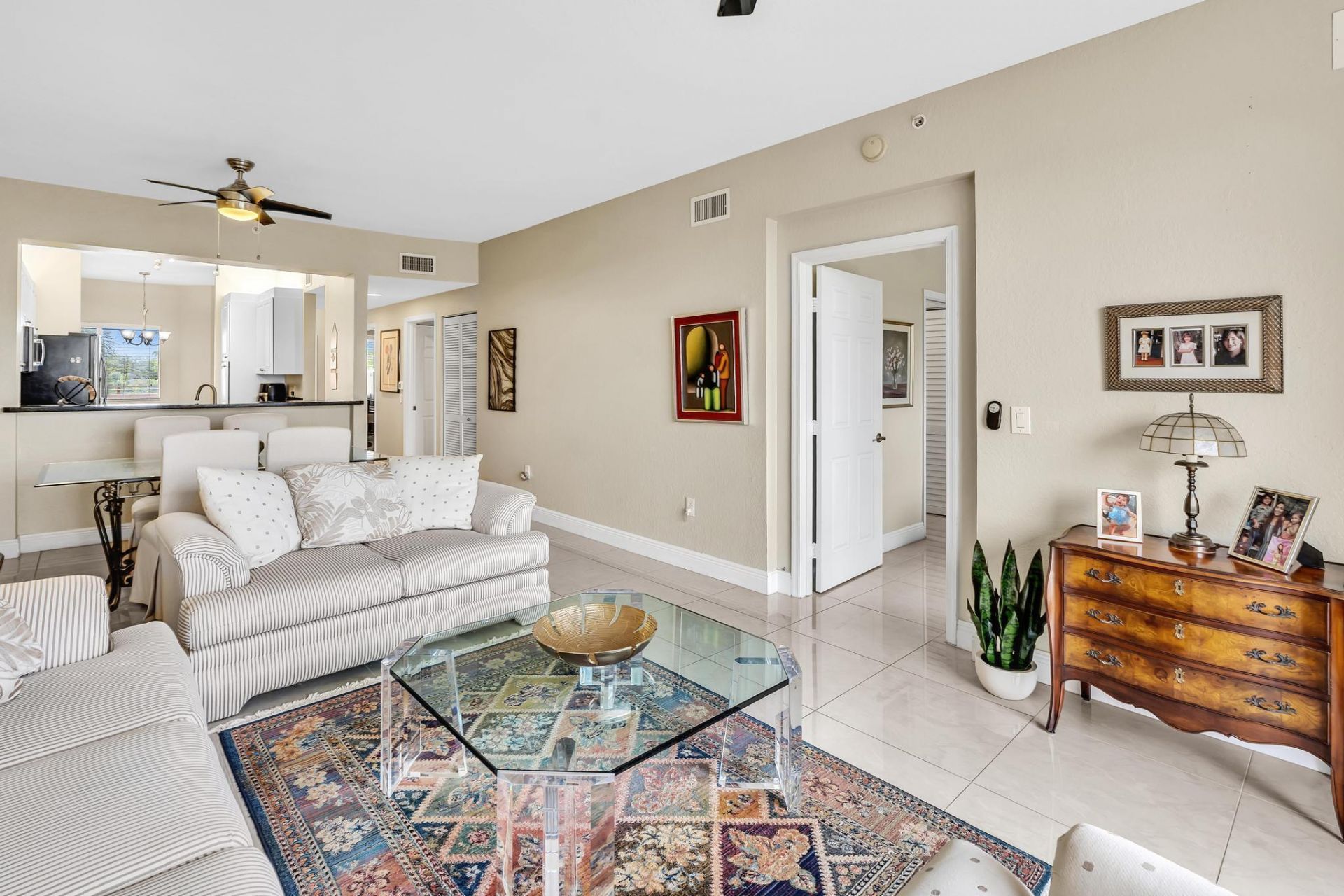 7735 Yardley Drive, Unit 406, Tamarac, FL 33321 Photo