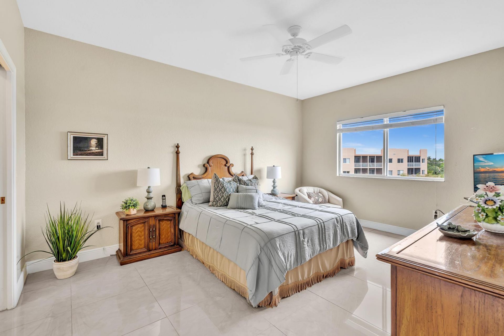 7735 Yardley Drive, Unit 406, Tamarac, FL 33321 Photo