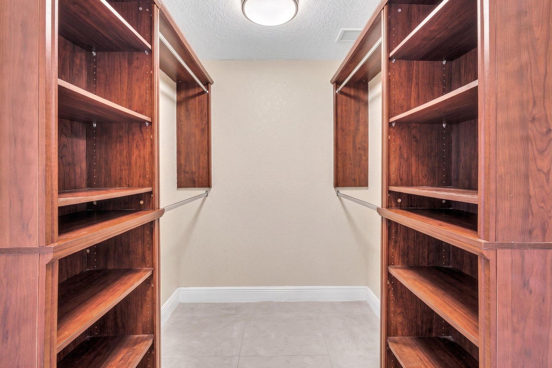 7735 Yardley Drive, Unit 406, Tamarac, FL 33321 Photo