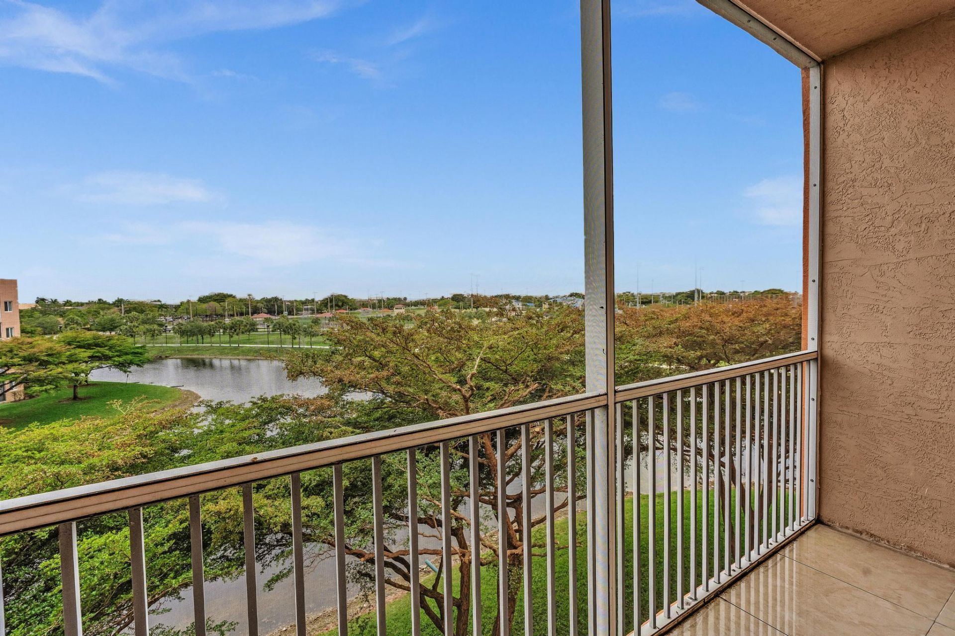7735 Yardley Drive, Unit 406, Tamarac, FL 33321 Photo