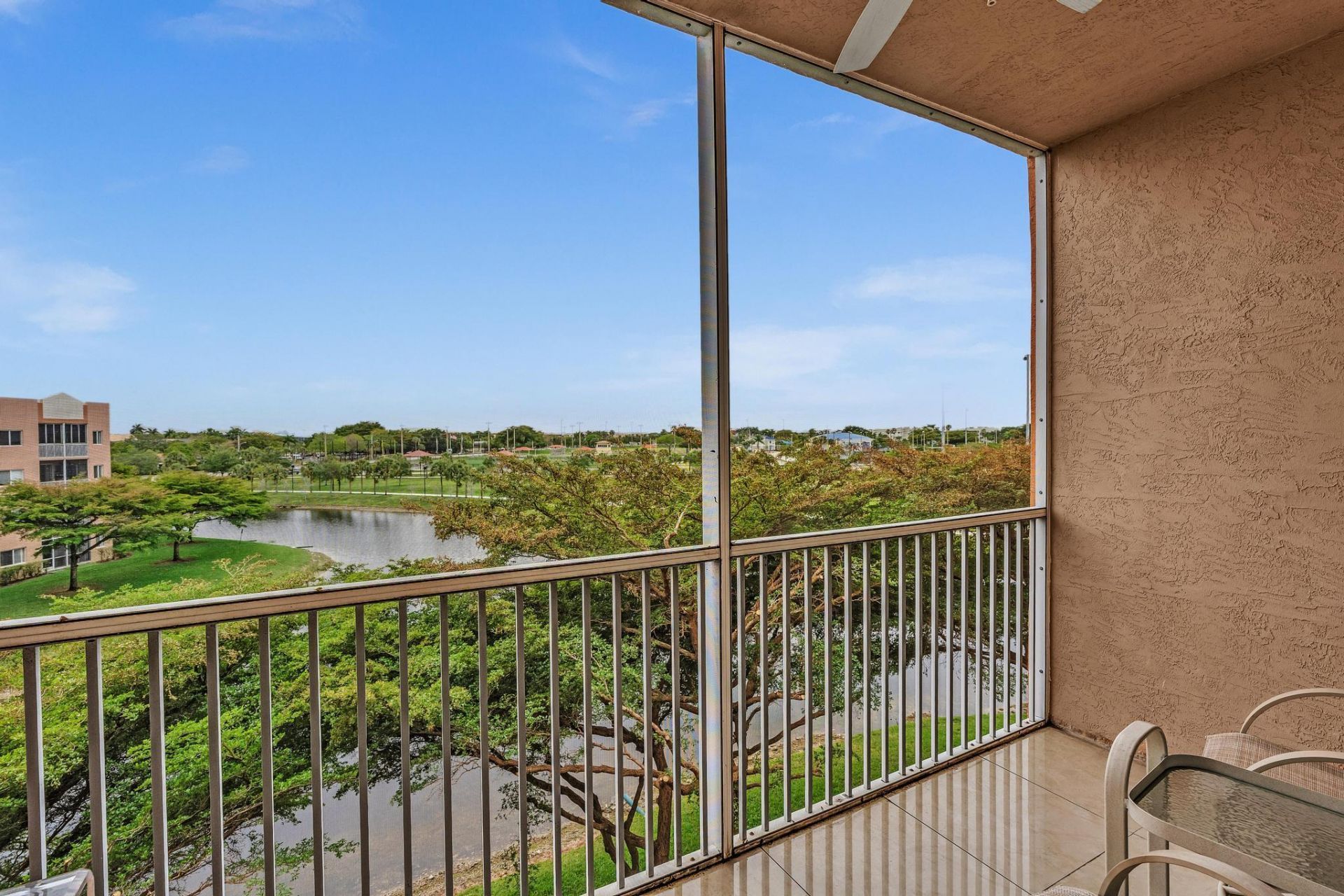 7735 Yardley Drive, Unit 406, Tamarac, FL 33321 Photo