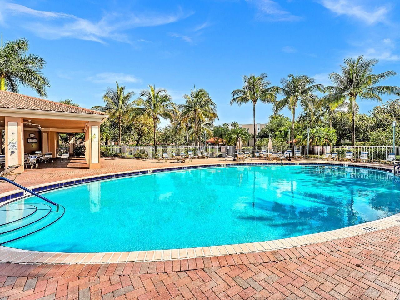 7735 Yardley Drive, Unit 406, Tamarac, FL 33321 Photo