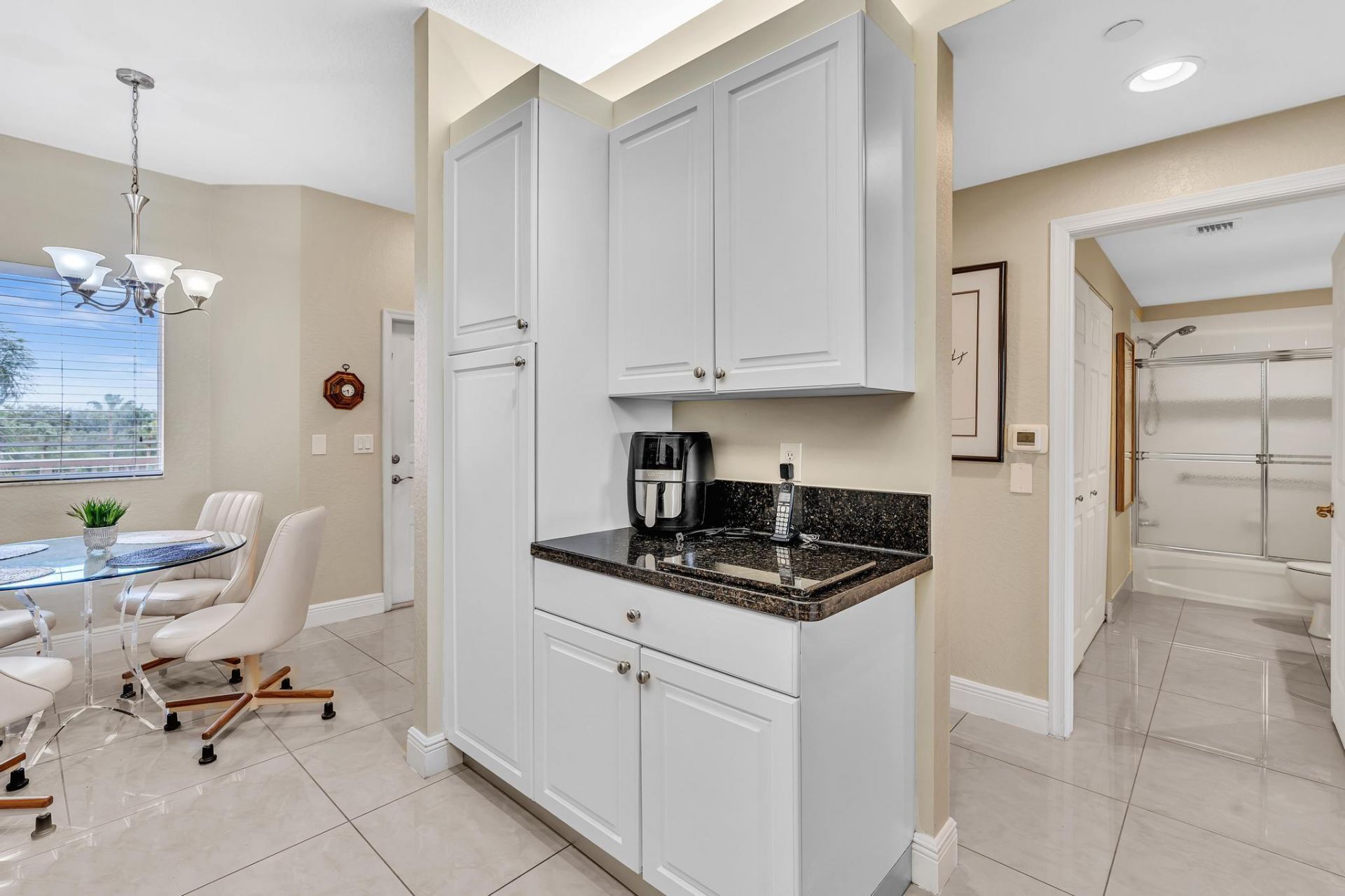 7735 Yardley Drive, Unit 406, Tamarac, FL 33321 Photo