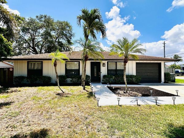 3390 Artesian Drive, Lake Worth, FL 33462