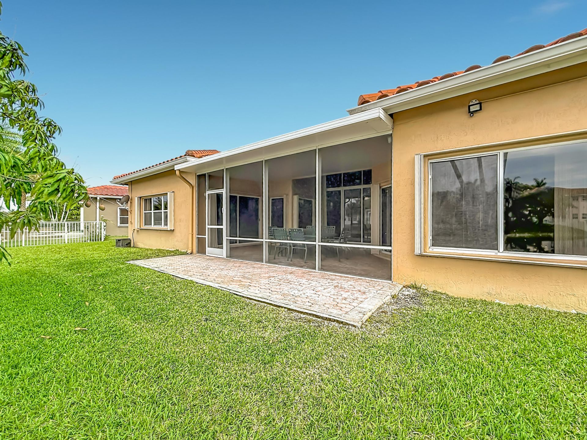 16322 NW 15th Street, Pembroke Pines, FL 33028 Photo