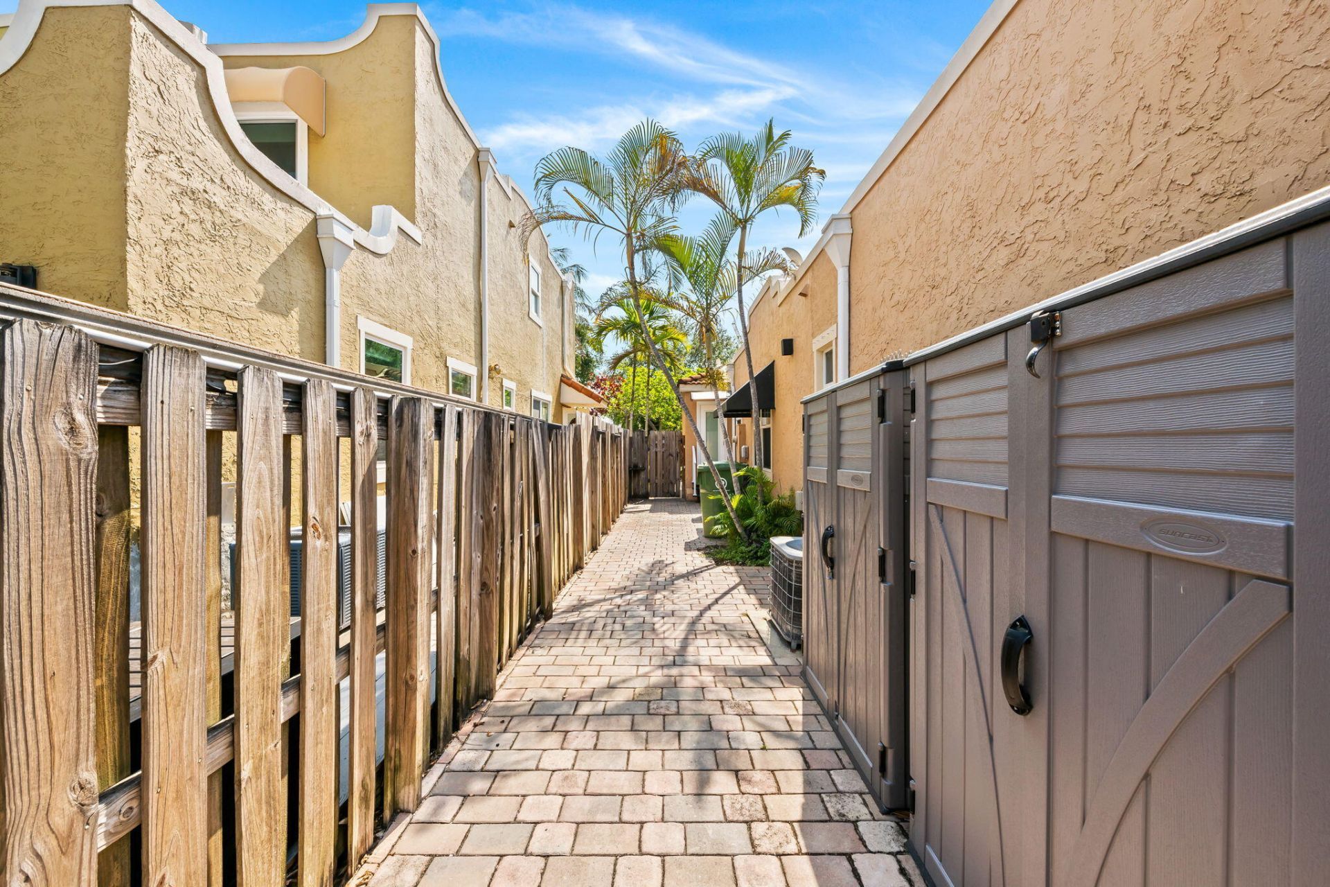 641 NW 1st Avenue, Fort Lauderdale, FL 33311 Photo