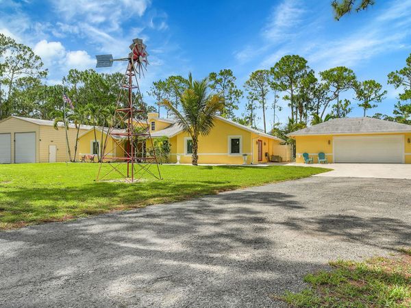 17646 N 83rd Pl Place N, The Acreage, FL 33470