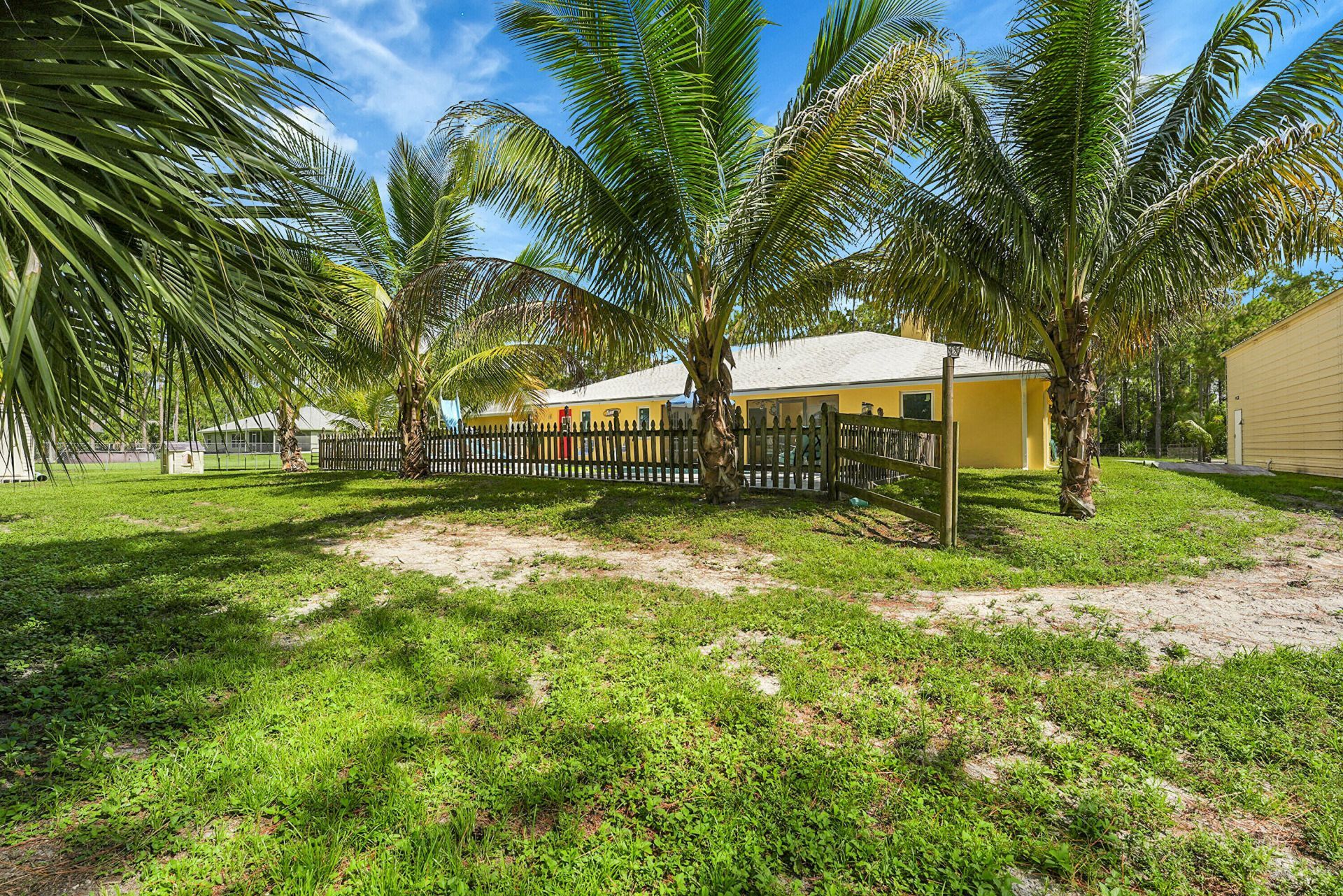 17646 N 83rd Pl Place N, The Acreage, FL 33470 Photo
