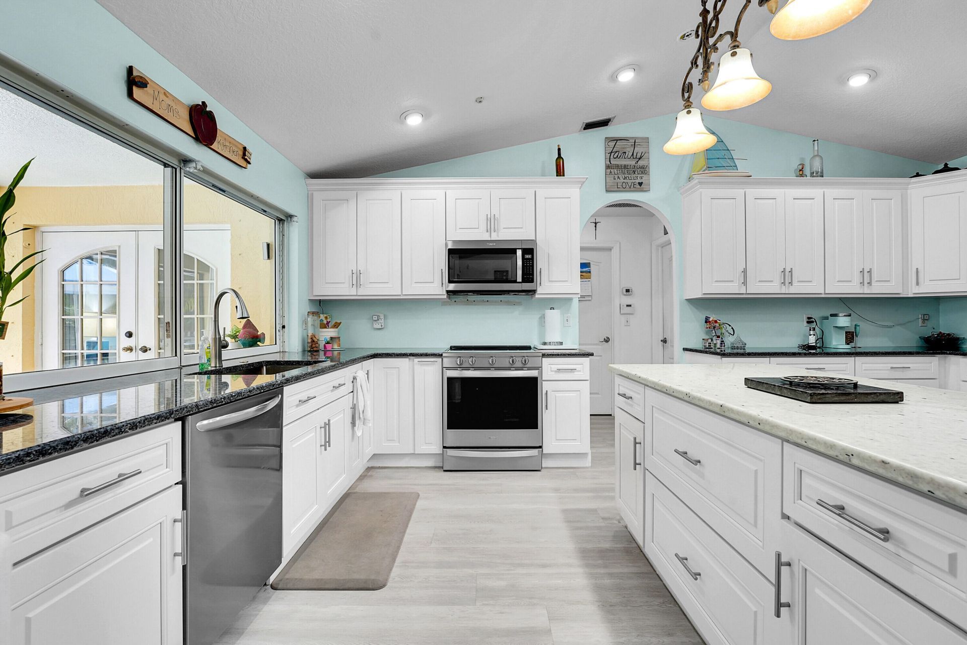 17646 N 83rd Pl Place N, The Acreage, FL 33470 Photo