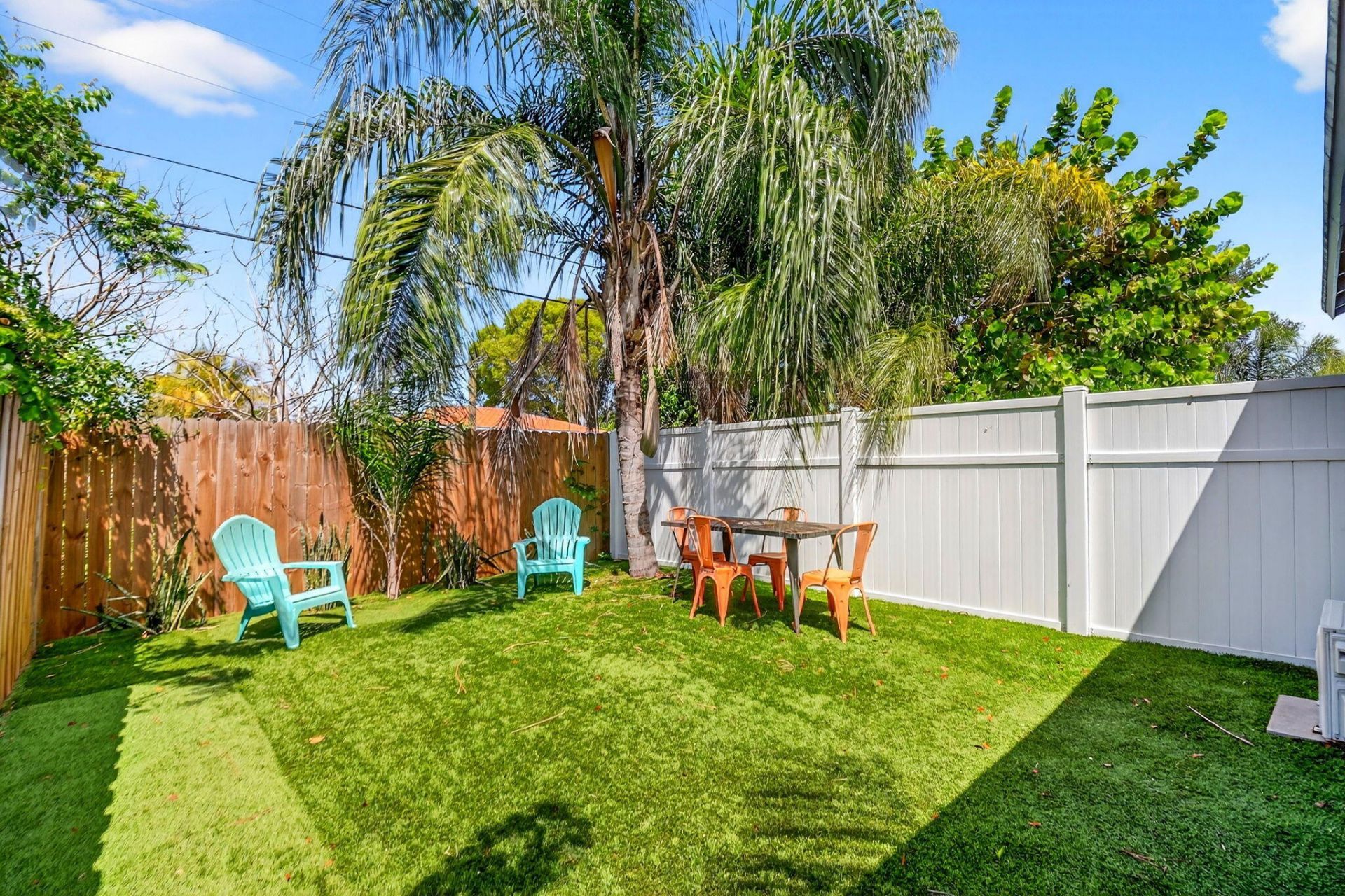 1123 Oak Street, West Palm Beach, FL 33405 Photo