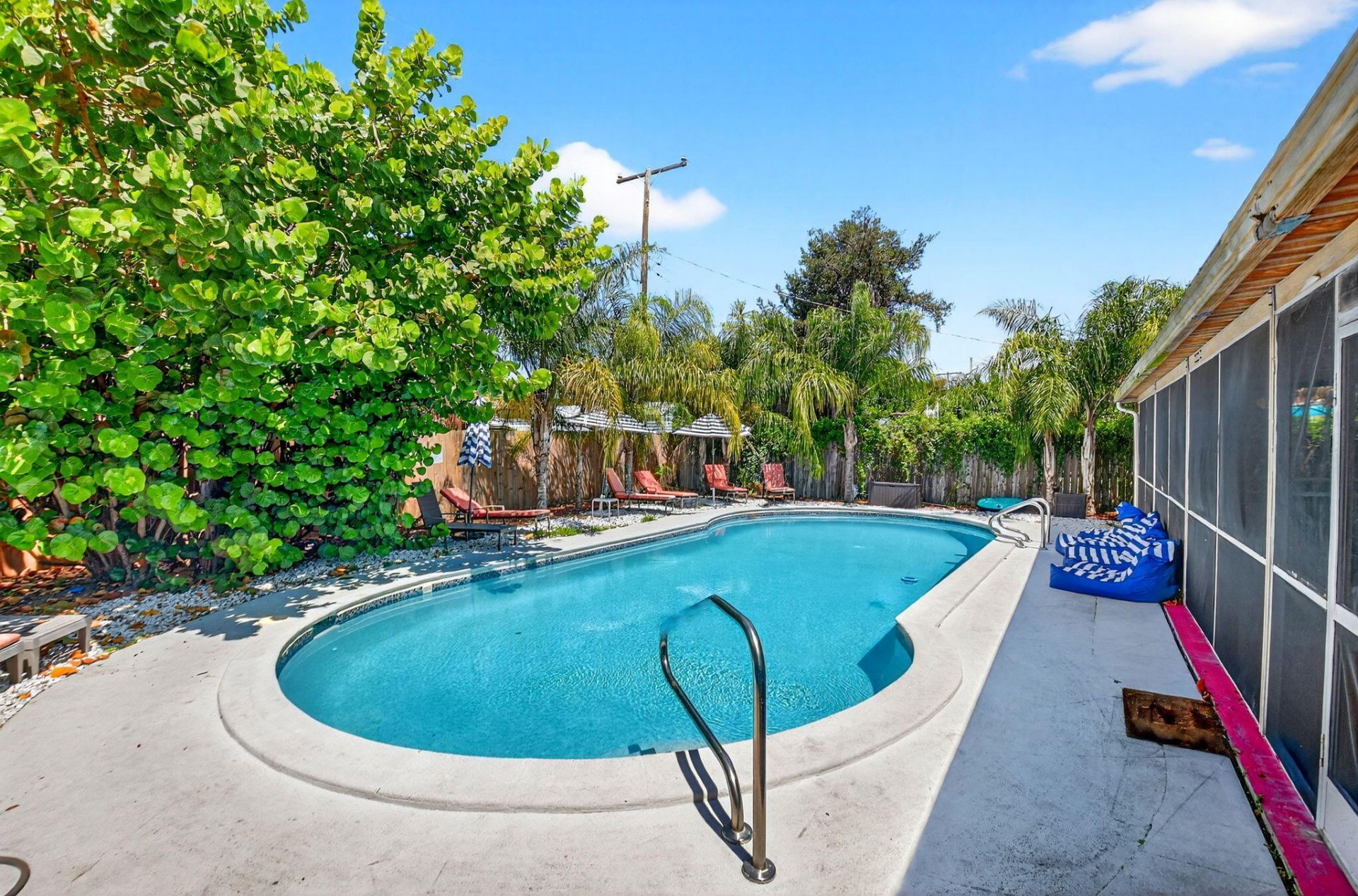 1123 Oak Street, West Palm Beach, FL 33405 Photo