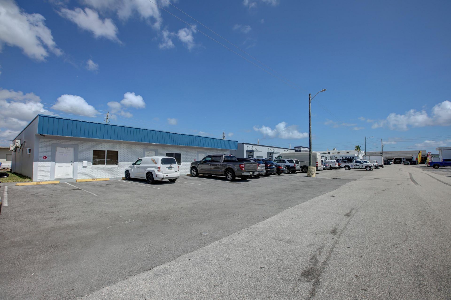 1053 NE 43rd Street, Oakland Park, FL 33334 Photo
