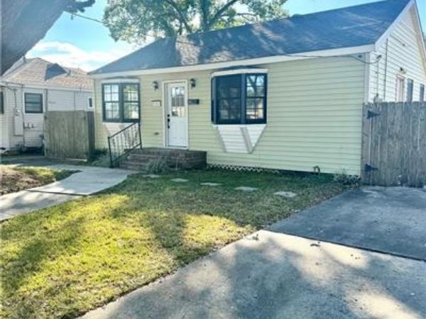 1311 MOISANT Street , Kenner, LA 70062