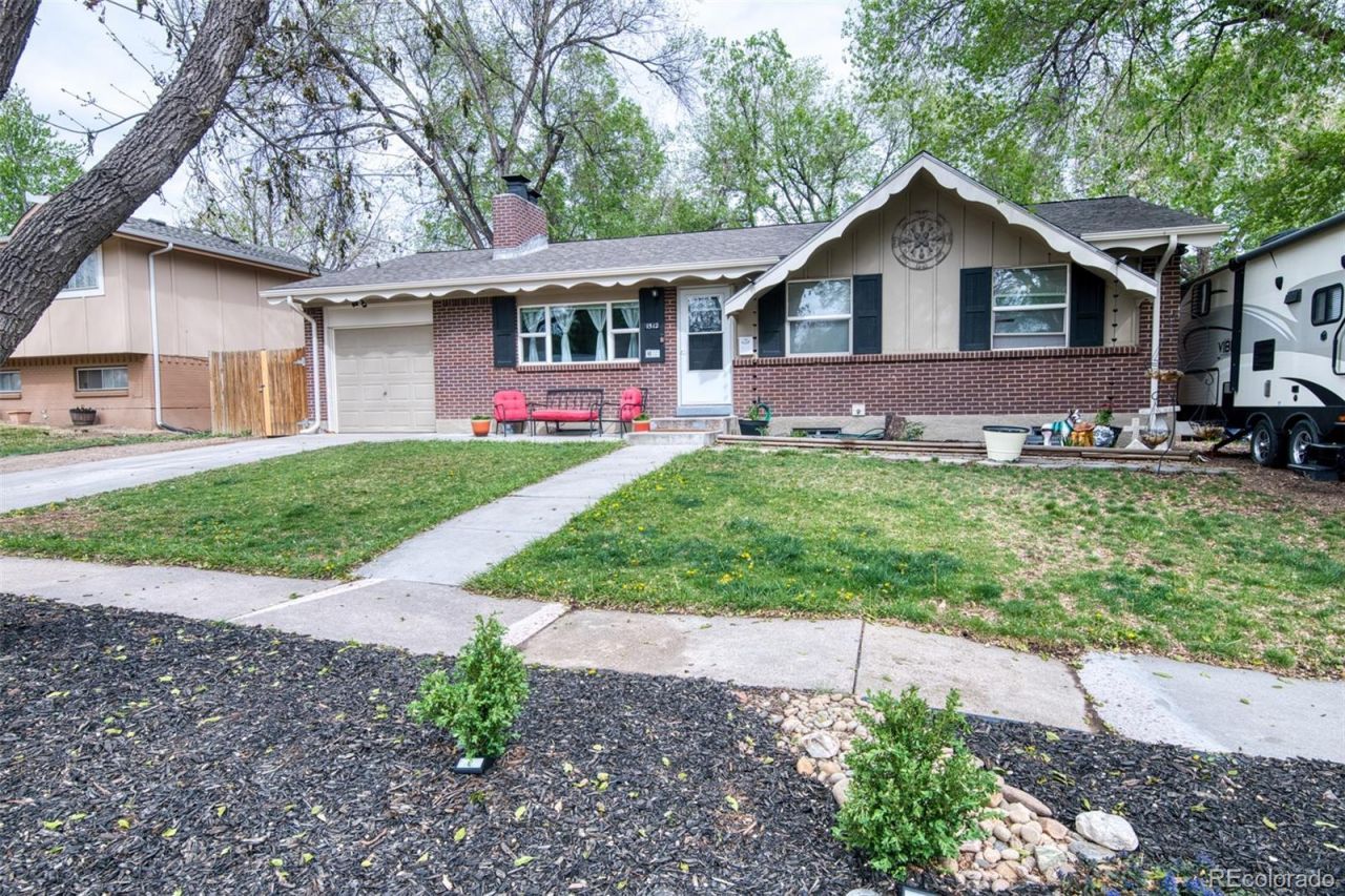 1512 Rushmore Drive, Colorado Springs, CO 80910 Main Photo