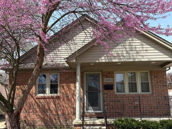 3928 Jackson Street, Dearborn Heights, MI 48125