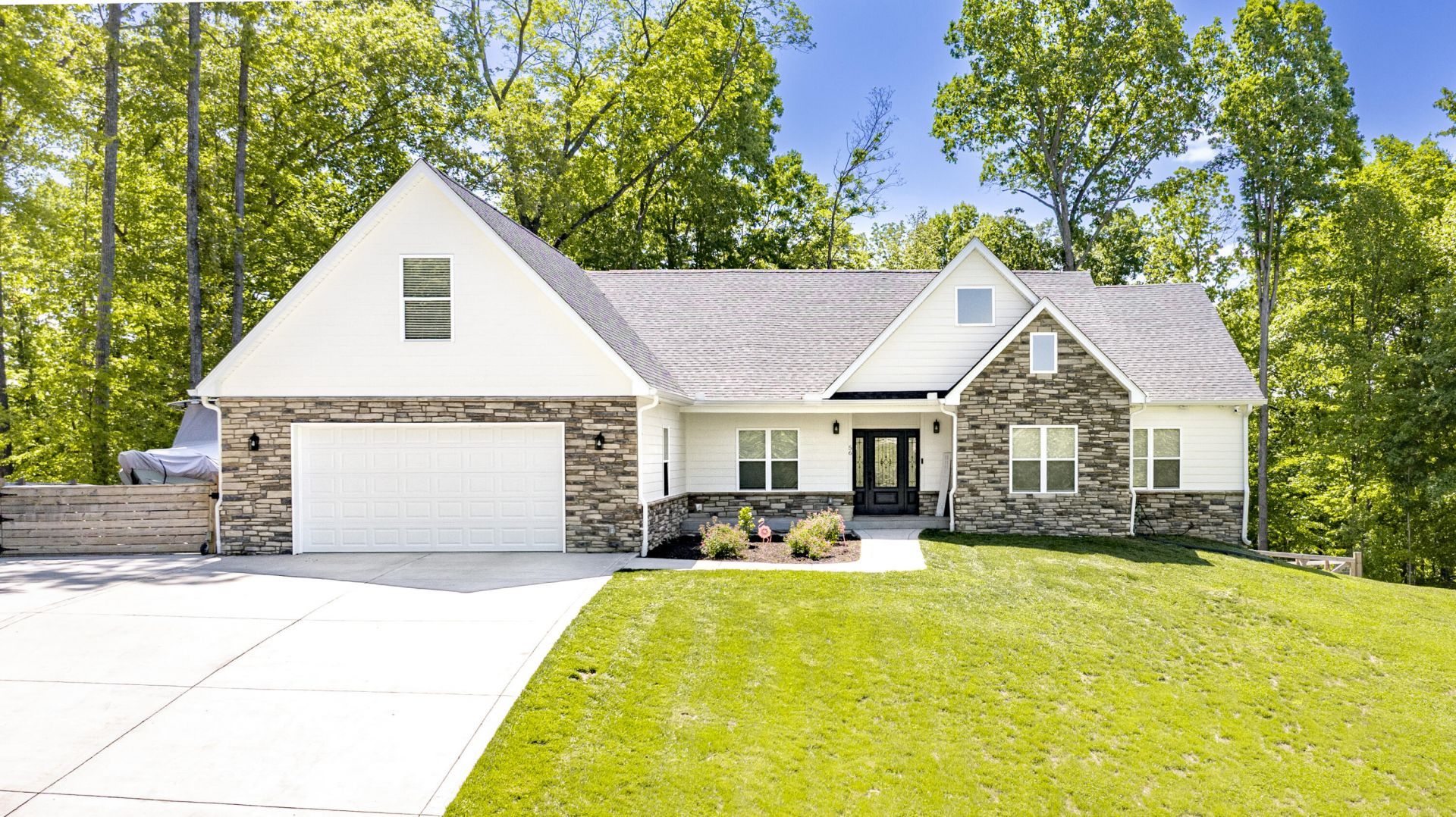 56 East Golden Island, Nancy, KY 42544