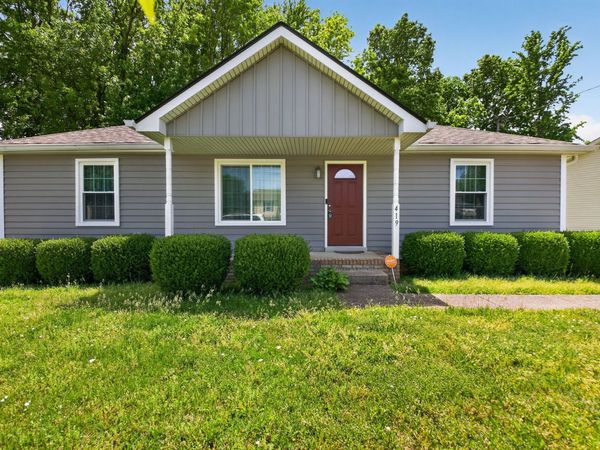 419 Woodale Dr , Clarksville, TN 37042